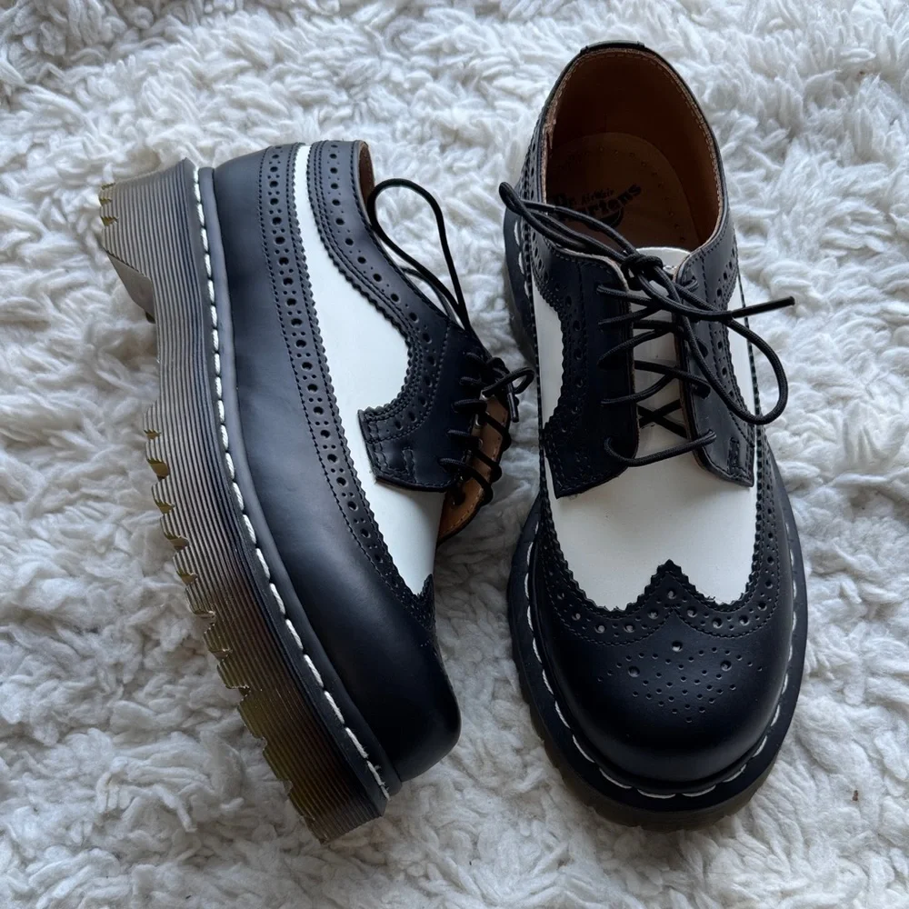 Dr Martens Bex Brogues - Picture 1 of 5